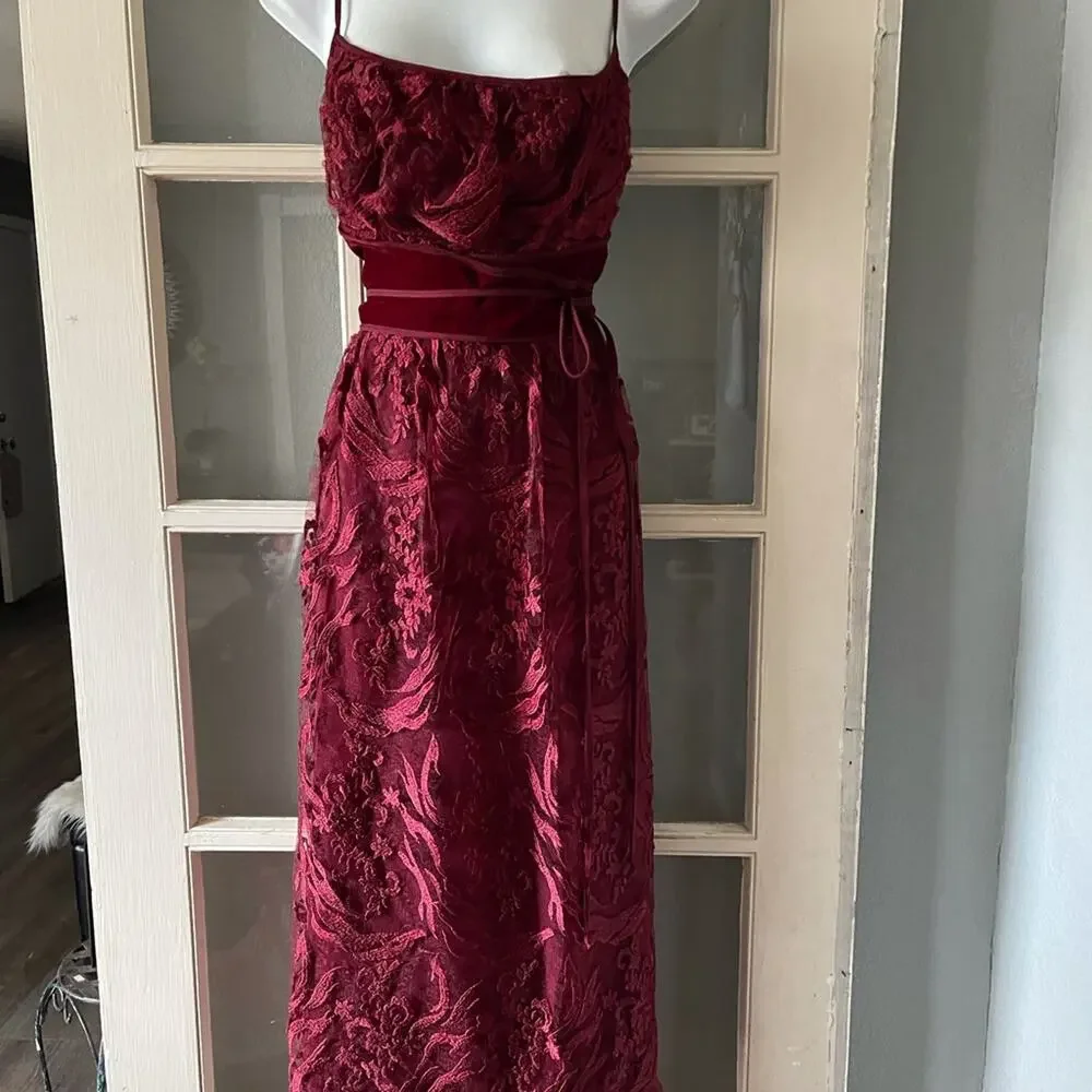 New Max Studio Lace Dress‎